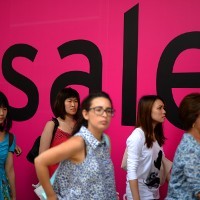 Aussies tipped to spend $30 billion in December, but it’s not all holiday cheer: The three biggest problems facing retailers this Christmas